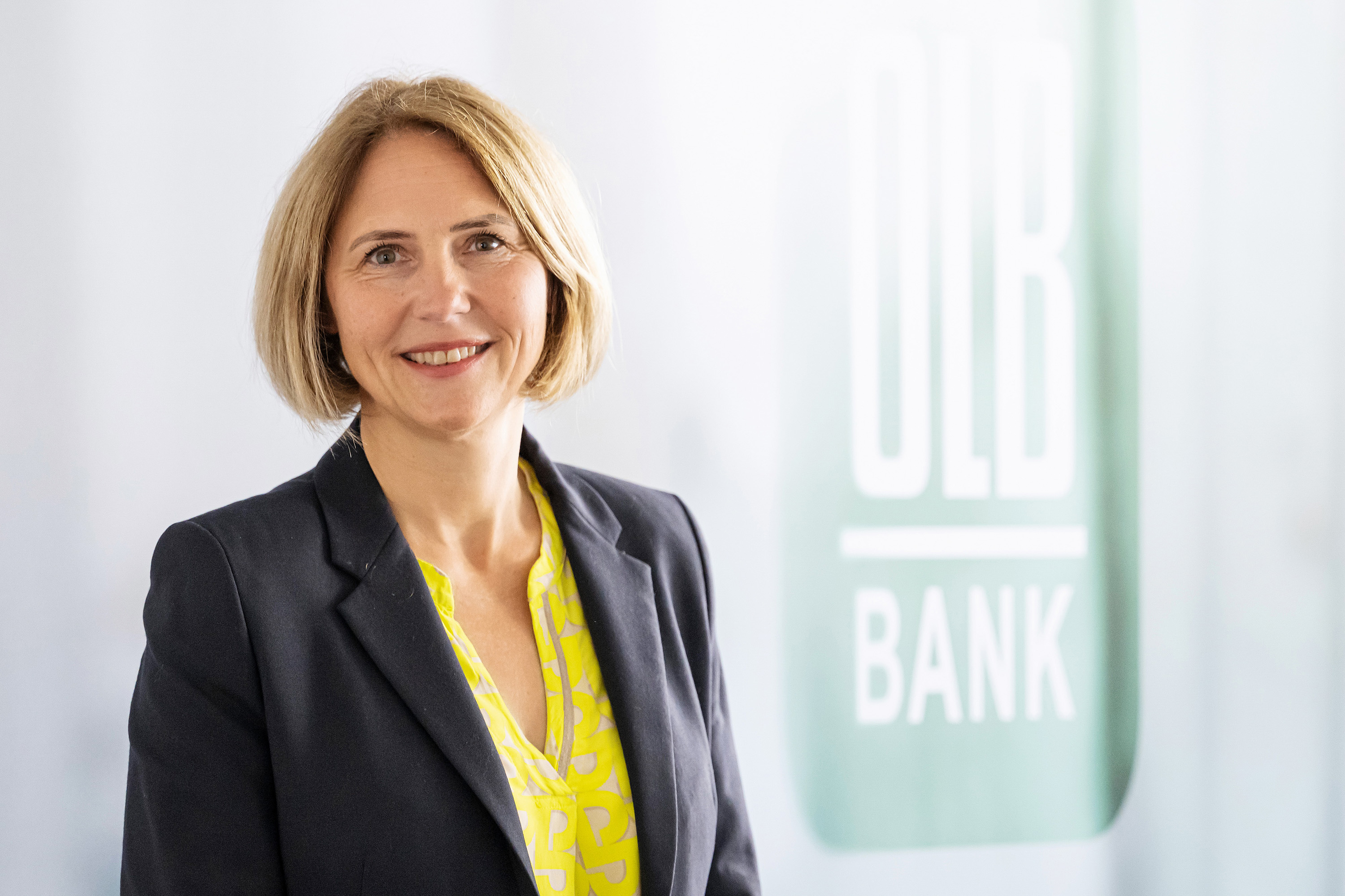 Sandra BüschkenHead of Corporate Communications &  Investor Relations